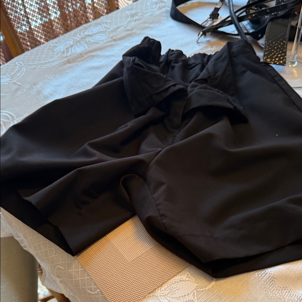 HOTOUCH  Black Elastic Waist Shorts